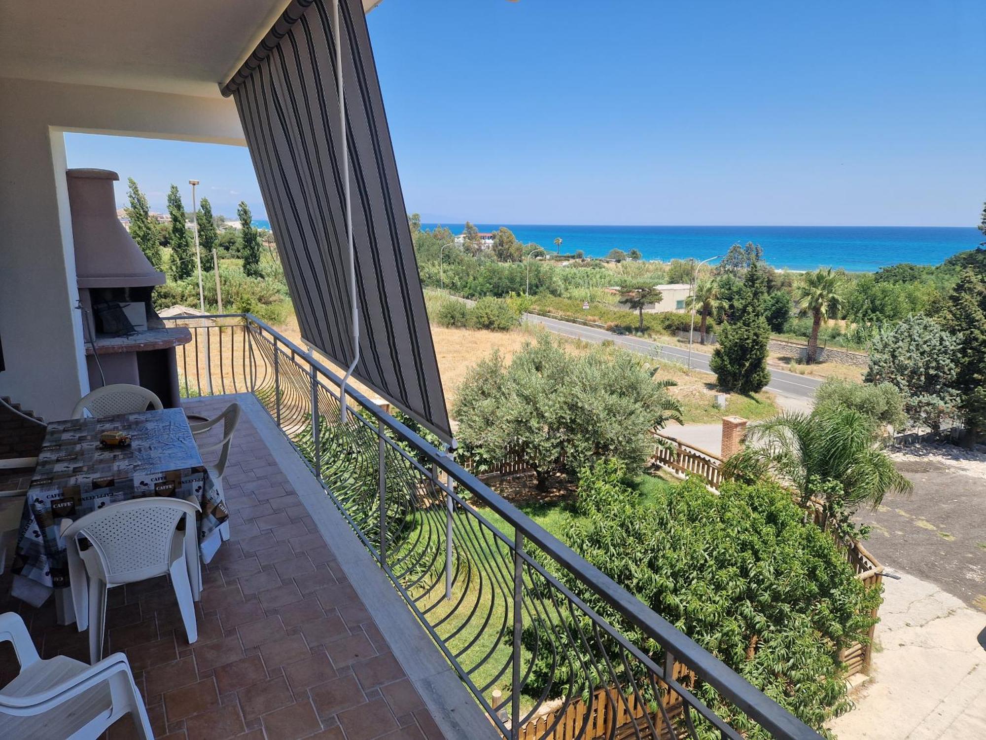 Apartamento Nina'S House 4 A 300 Mt Dal Mare Santa Caterina Dello Ionio Marina Exterior foto